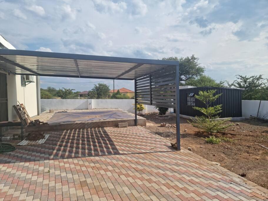 Castletown Villa Serowe Exterior foto